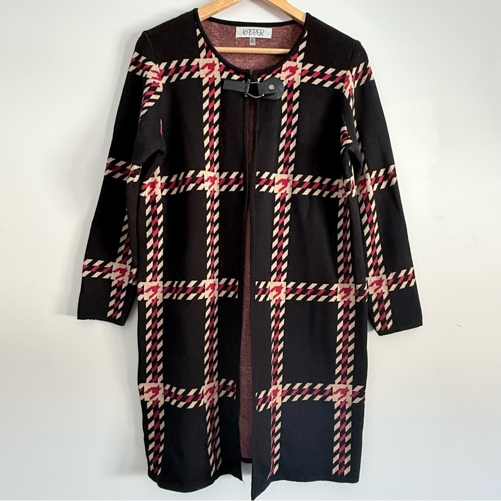 Kasper Black and Red Textured Garment